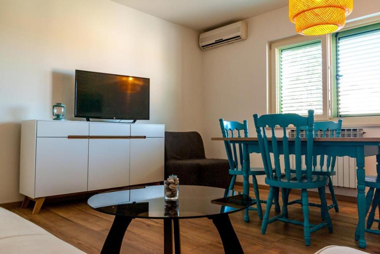 Villa Mediterranea - Apartments Μεντουλίν Εξωτερικό φωτογραφία