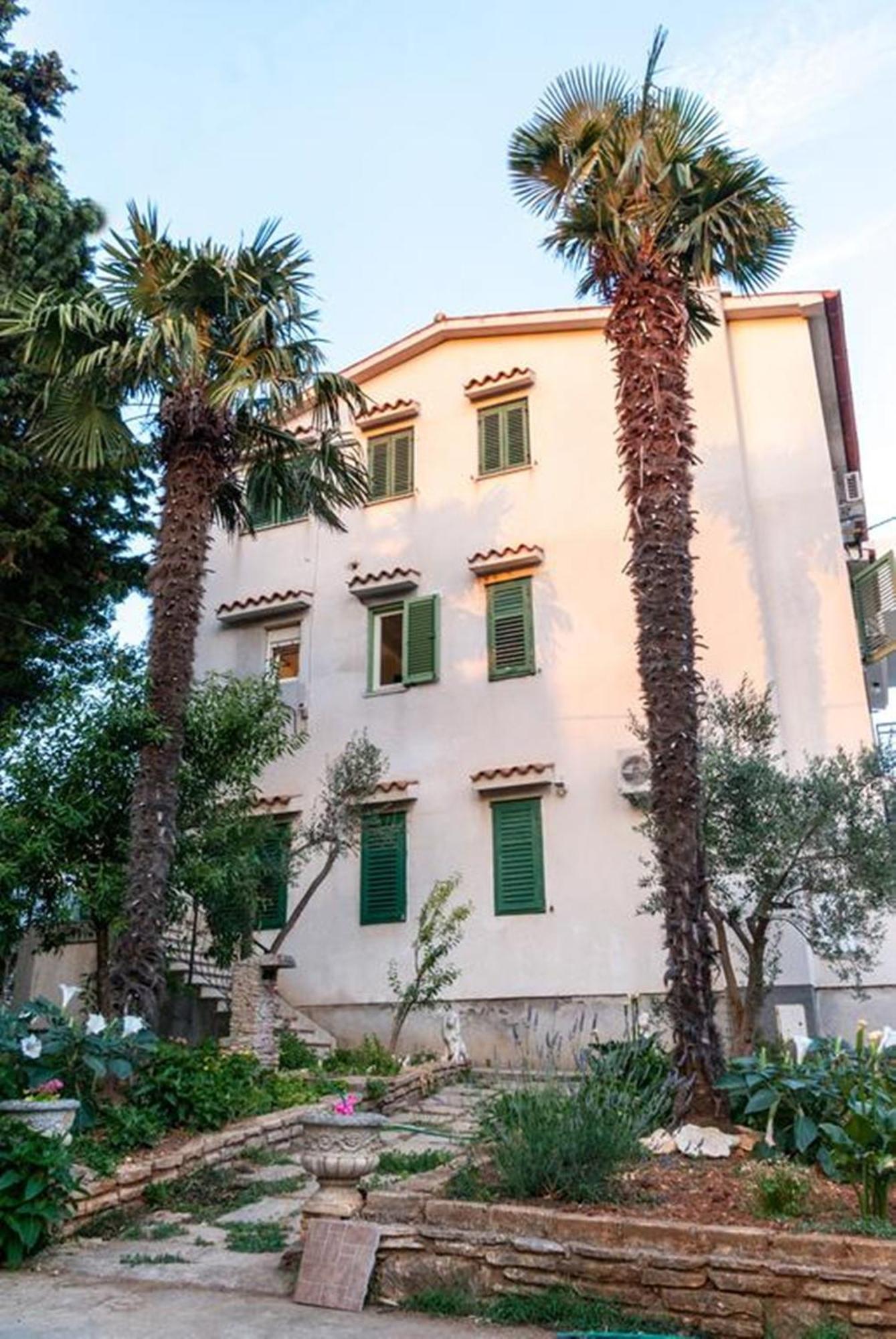 Villa Mediterranea - Apartments Μεντουλίν Δωμάτιο φωτογραφία